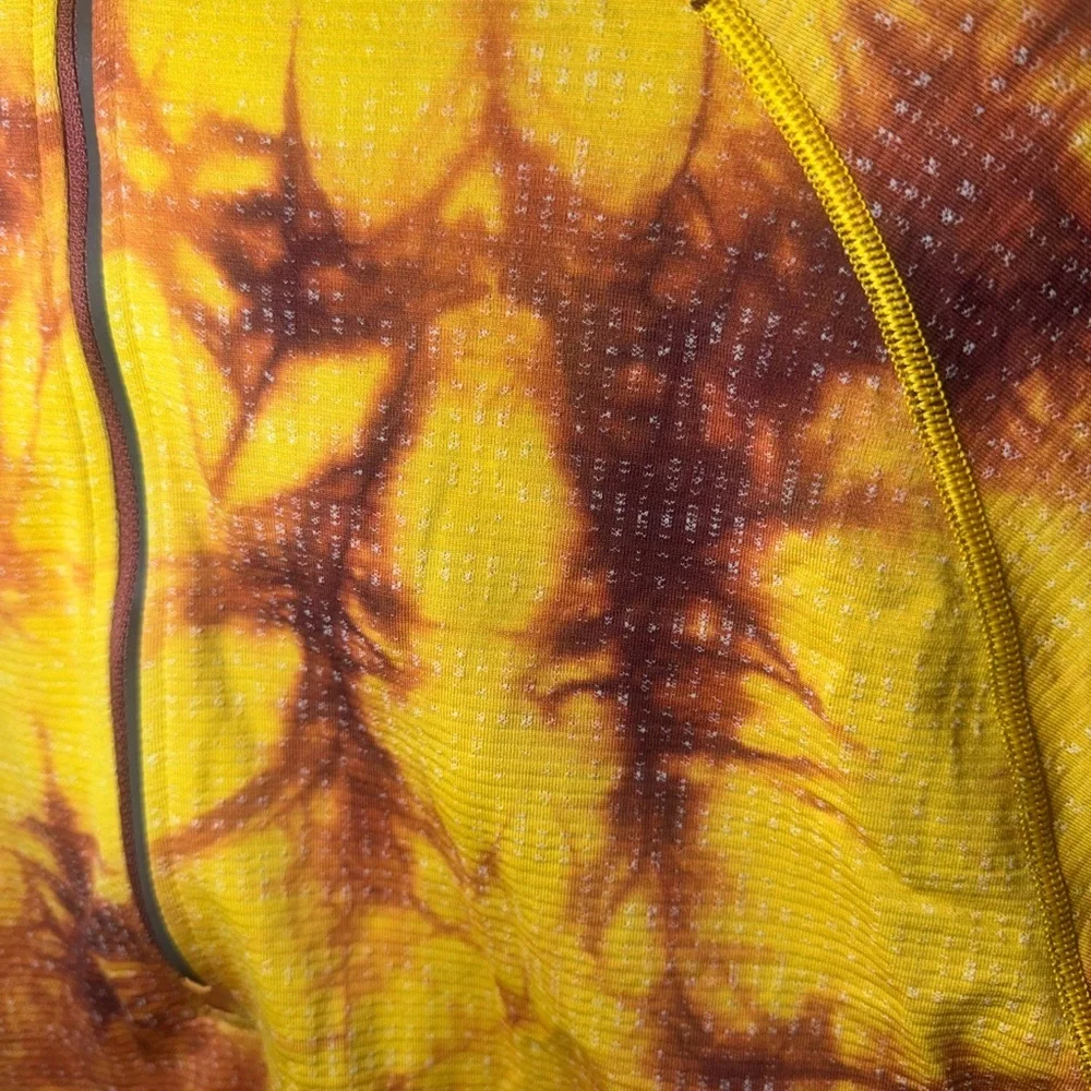 Lululemon Men’s Metal Vent Quarter Zip - Size M - Picture 4 of 7